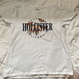Hollister Butterfly Logo Graphic Tee 🦋✨❤️